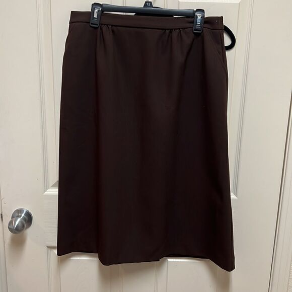 Pykettes pantsuit with interchangeable skirt - Picture 9 of 13